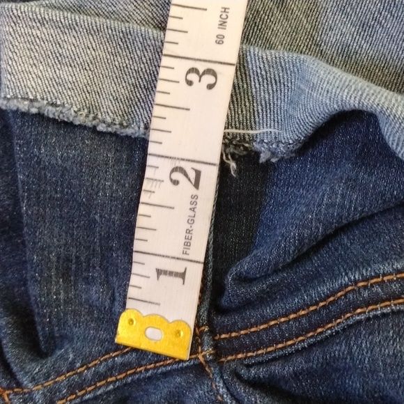 American Eagle Outfitters jean shorts. - Picture 10 of 10